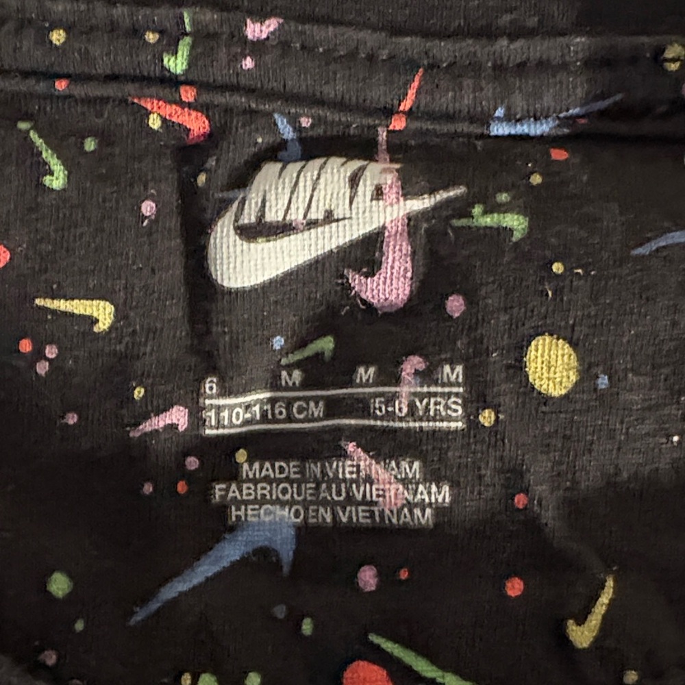 Nike Kids Top Graffiti Logo - Picture 2 of 5